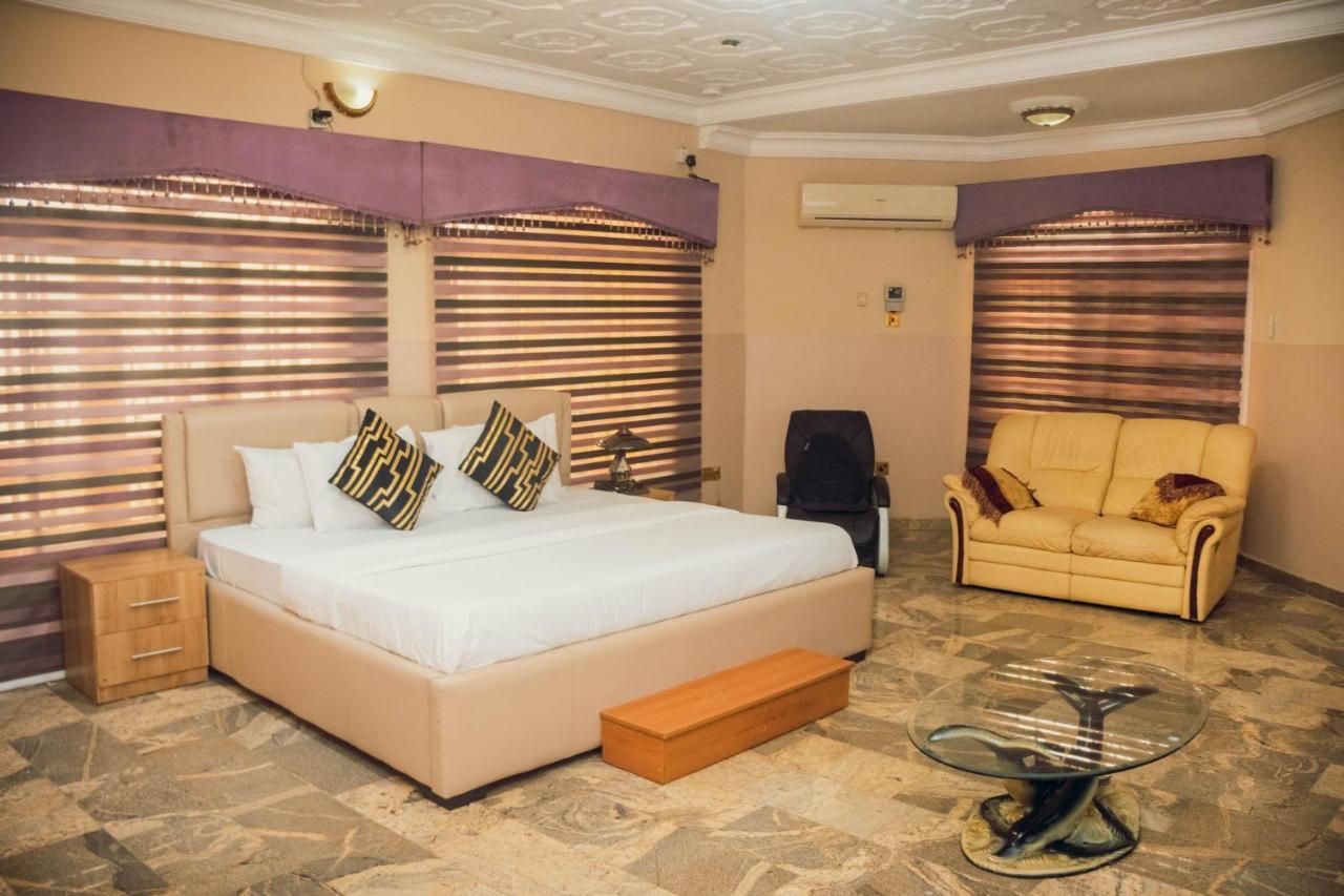 J'S Place Abuja Kültér fotó