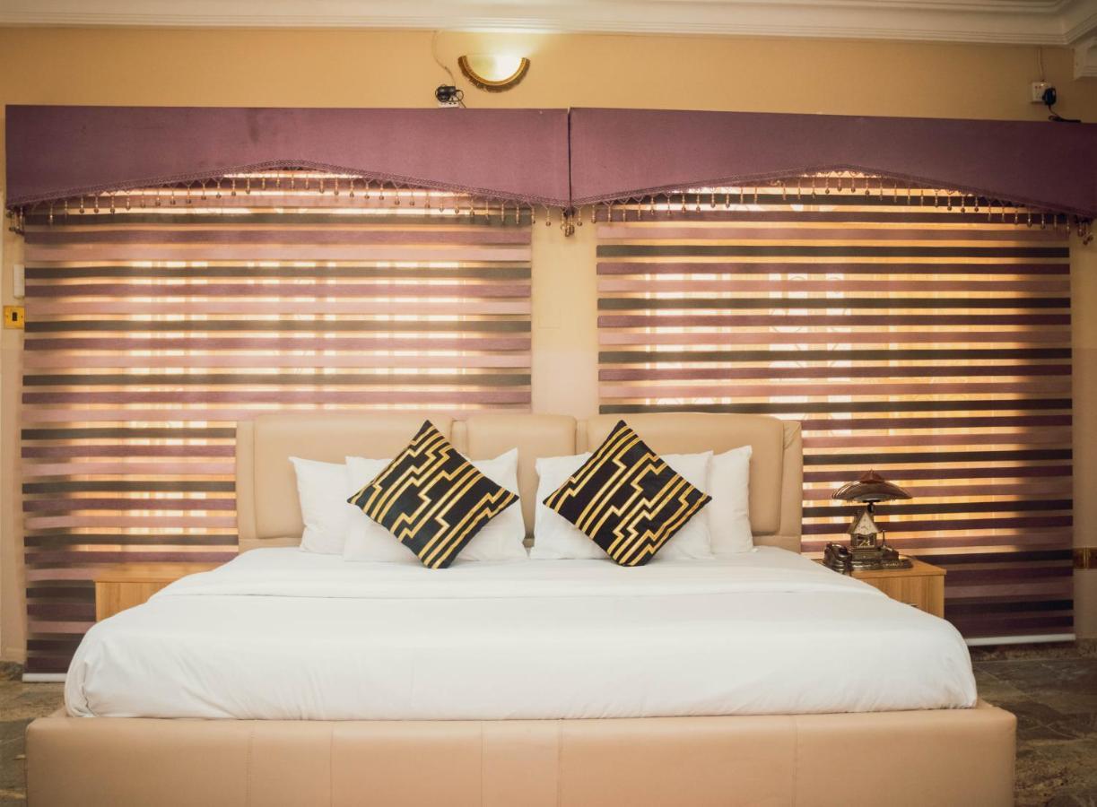 J'S Place Abuja Kültér fotó